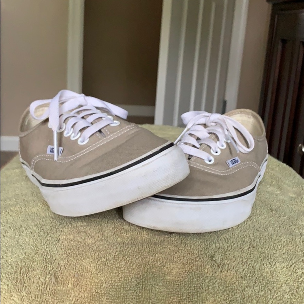 Tan Vans Sneaker